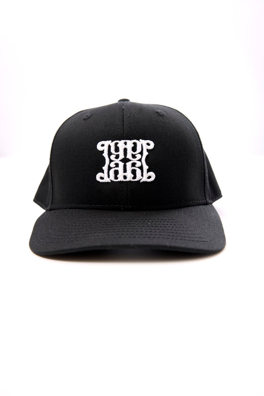 BASIC LOGO SNAPBACK BASEBALL CAP